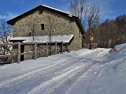 21 In salita per tratti sulla stradetta 